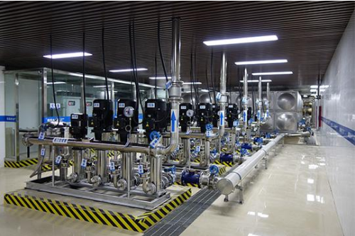 PV7F(PB9N}[51OFCSSLV)98.png 二次供水設備